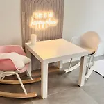 Lilamoon Dortmund Flughafen Parkplatz Netflix 80qm Erdgeschoss Appartement Unna