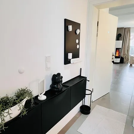 Lilamoon Dortmund Flughafen Parkplatz Netflix 80qm Erdgeschoss Apartment Unna