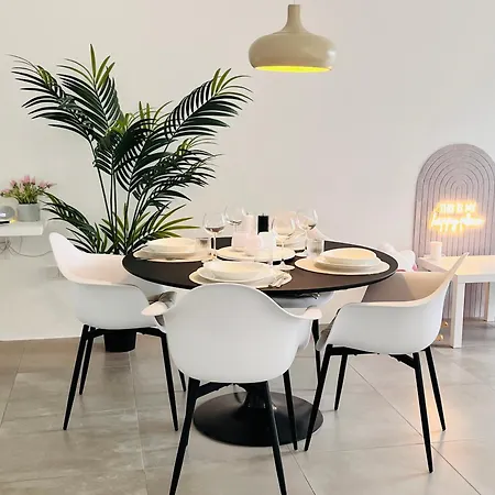 Apartment Lilamoon Dortmund Flughafen Parkplatz Netflix 80qm Erdgeschoss