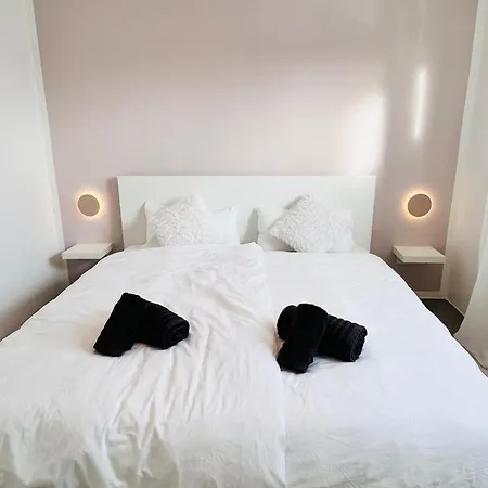 Lilamoon Dortmund Flughafen Parkplatz Netflix 80qm Erdgeschoss Apartment *