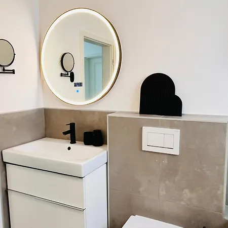 Apartment Lilamoon Dortmund Flughafen Parkplatz Netflix 80qm Erdgeschoss Unna