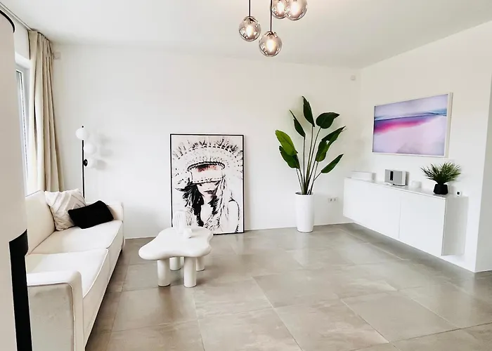 Lilamoon Dortmund Flughafen Parkplatz Netflix 80qm Erdgeschoss Appartement Unna