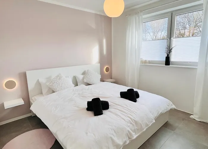 Lilamoon Dortmund Flughafen Parkplatz Netflix 80qm Erdgeschoss Unna