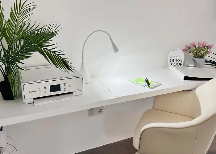 Lilamoon Dortmund Flughafen Parkplatz Netflix 80qm Erdgeschoss Appartement *