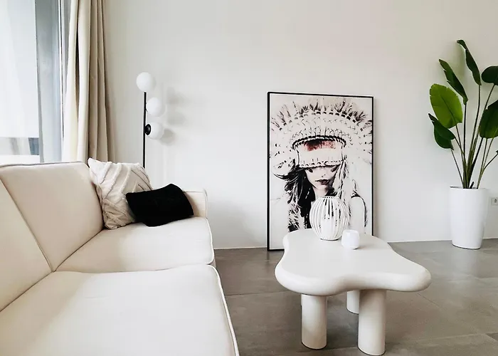 Lilamoon Dortmund Flughafen Parkplatz Netflix 80qm Erdgeschoss Appartement